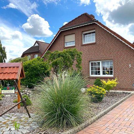 Ferienwohnung Brentano_ 65230 Moormerland エクステリア 写真