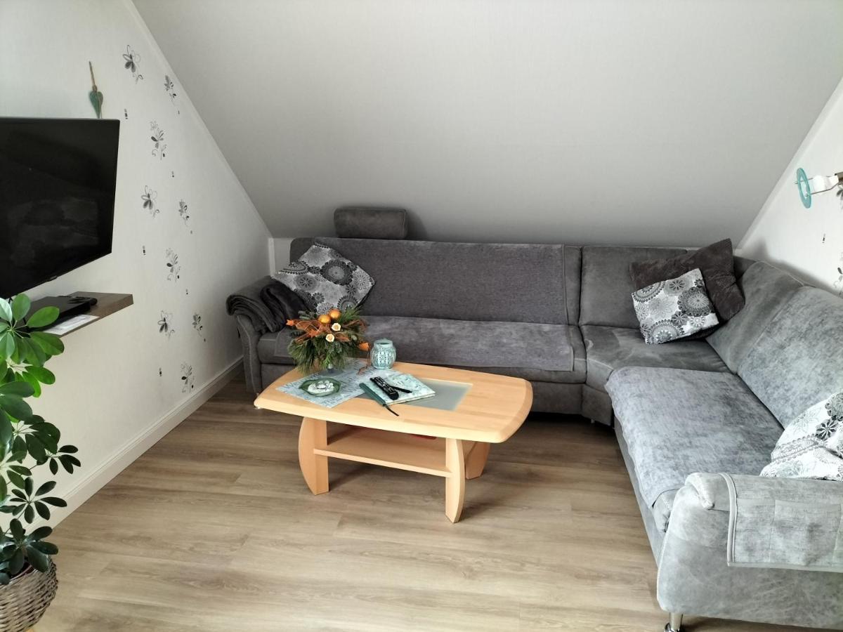 Ferienwohnung Brentano_ 65230 Moormerland エクステリア 写真